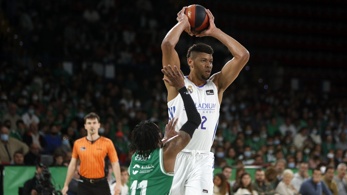 El Real Madrid completa una semana perfecta (69-71)