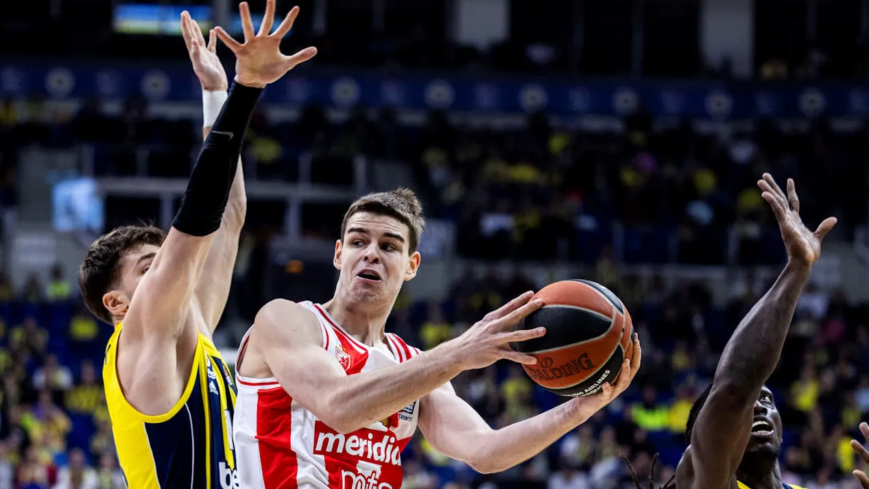 El Estrella Roja asalta el feudo del Fenerbahce, 76-85