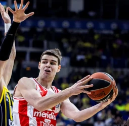 El Estrella Roja asalta el feudo del Fenerbahce, 76-85