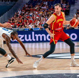 Una España al mejor nivel en una noche histórica para Rudy, 107-84