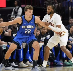 Los Magic empatan la eliminatoria con un Franz Wagner destacado, 112-89 [2-2]