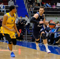 La Virtus Bolonia se fija en Mateusz Ponitka