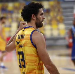 El Herbalife Gran Canaria mantiene opciones de Playoff (83-74)