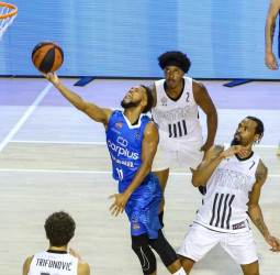 Carplus Fuenlabrada se luce frente a Partizan de Belgrado (98-83)