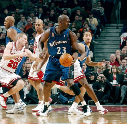 Michael Jordan (capítulo IV): Última escala, Washington
