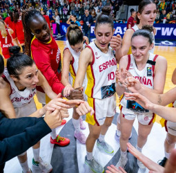 Trabajada victoria, nuevo paso al frente y el billete al Eurobasket a un solo paso, 78-62
