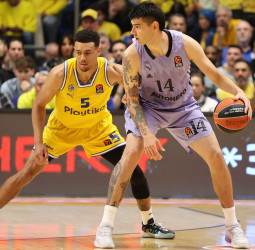Derrota del Madrid en la prórroga ante el Maccabi, 100-96