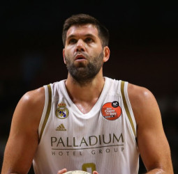 Felipe Reyes, una temporada más con el Real Madrid