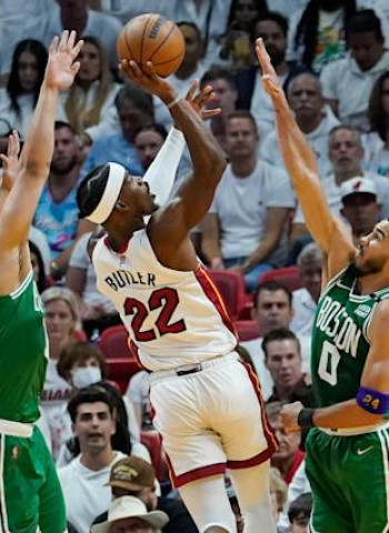 [3-4] Los Celtics jugarán una final NBA doce años después (100-96)