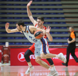 Valencia Basket cae en la pista de Estrella Roja (76-73)