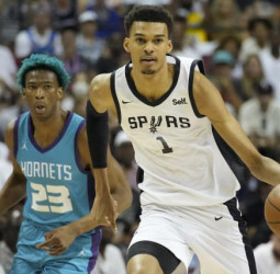 Luces y sombras de Victor Wembanyama en su debut en Las Vegas Summer League