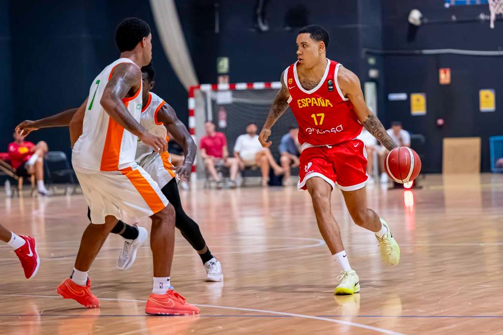 Isaac Nogués refuerza la convocatoria de #LaFamilia