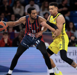 Baskonia se da un baño de confianza ante el Fenerbahce, 88-76
