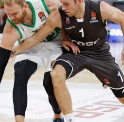 El Brose Baskets se estrena a costa del Unics Kazan (89-86)