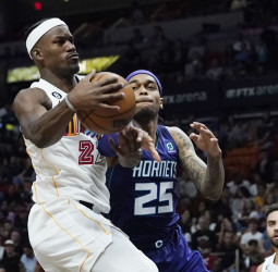 Un vistazo a la noche NBA