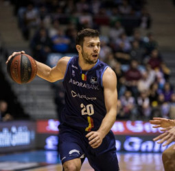 Dejan Todorovic, cerca del Iberostar Tenerife