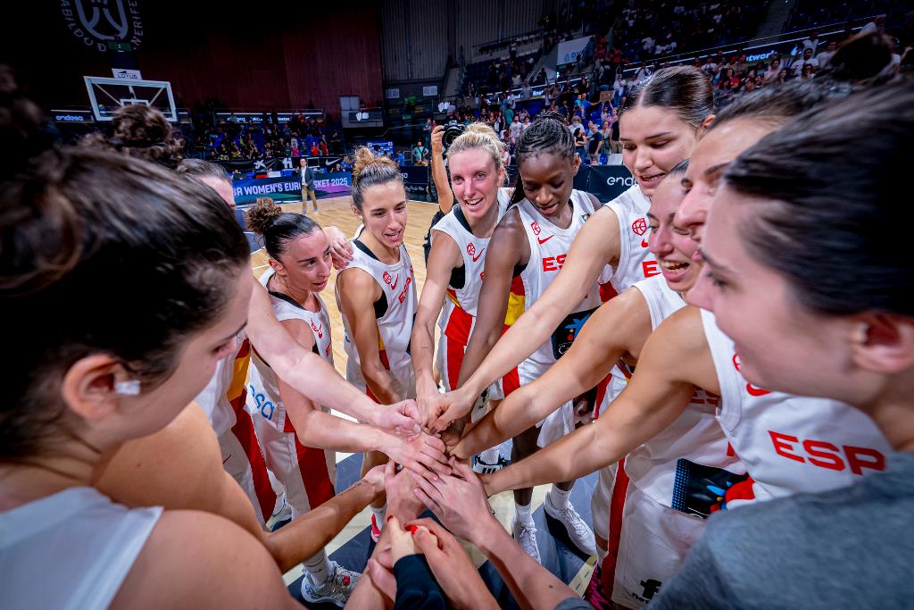 El segundo paso llegó con firmeza en Tenerife (75-34)