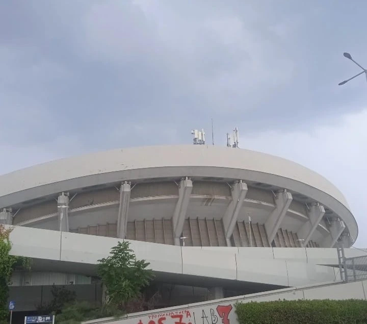 Día 3 en el Pireo: La Copa Raclette y records roto con drama nacional griego