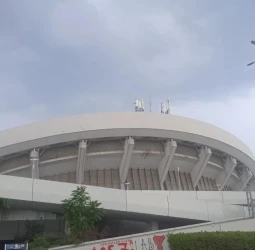Día 3 en el Pireo: La Copa Raclette y records roto con drama nacional griego