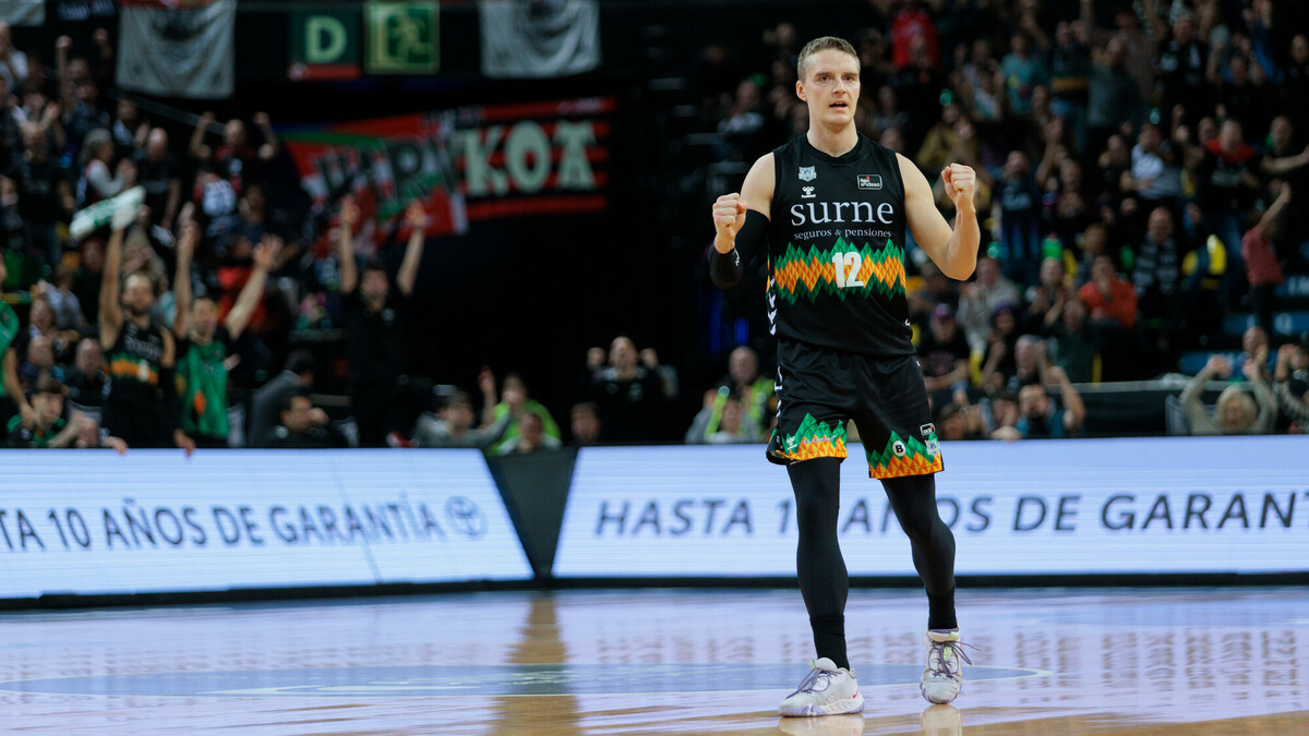 Surne Bilbao vence al UCAM Murcia y sigue ilusionándose con la Copa (99-81)