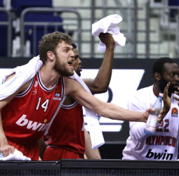 Sasha Vezenkov, MVP de la jornada 30 de la EuroLeague