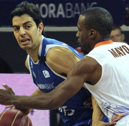 Duelo apasionante del Morabanc Andorra contra un gran Fuenlabrada
