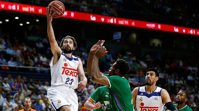 Llull da el primer punto de las semifinales al Real Madrid (71-68)
