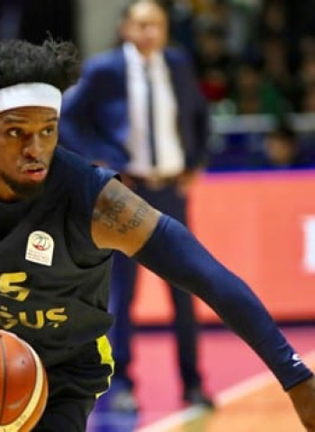 Anadolu Efes sigue su mala racha, parón en la VTB League y victoria de Fenerbahçe ante el único invicto turco, Tofas