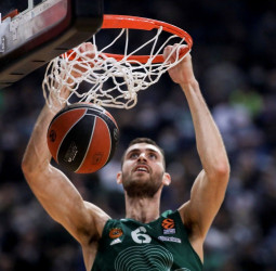 Georgios Papagiannis y el Panathinaikos negocian la renovación