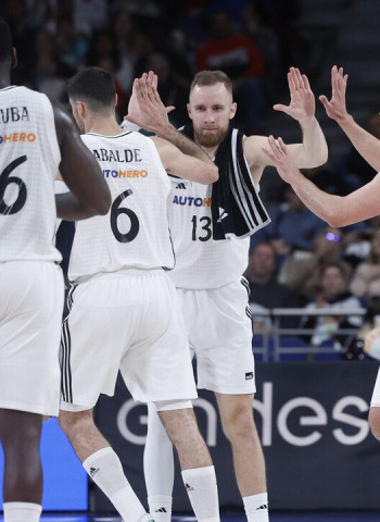 El Real Madrid se impone al UCAM Murcia en un disputado encuentro, 80-75