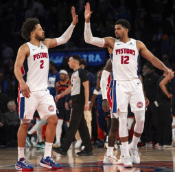 Cunningham lidera a los Pistons en una histórica victoria, 100-94 [1-1]