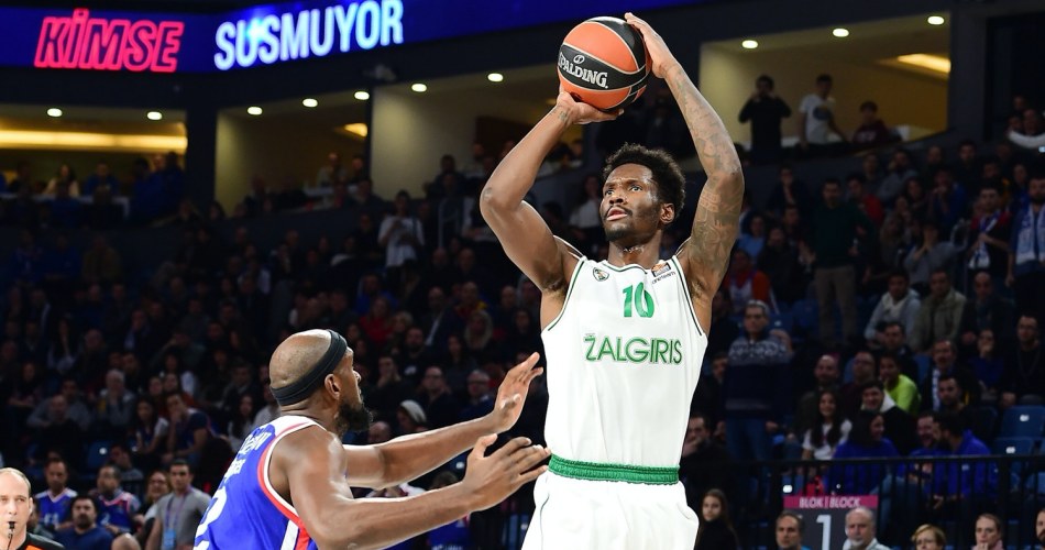Nigel Hayes, opción interior para el Baskonia
