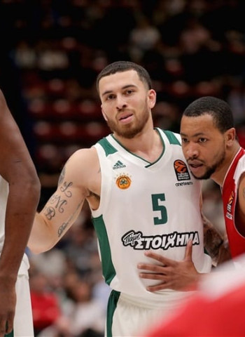 Mike James pone la cuarta plaza más cerca para el Panathinaikos (95-96)