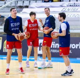 La Selección prepara en Alicante los partidos ante Islandia e Italia