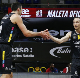 Un Huertas sublime sentencia al UCAM Murcia (85-78)