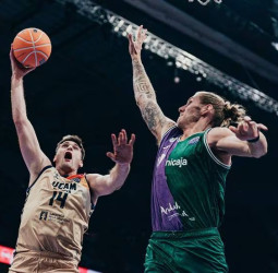 El Unicaja se cita con el Tenerife para conocer al campeón de la BCL, 74-80