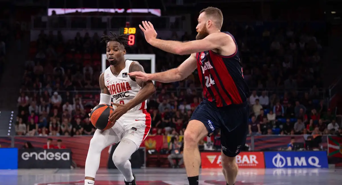 El Bàsquet Girona celebra su salvación a lo grande en Vitoria (92-96)