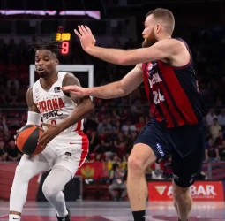 El Bàsquet Girona celebra su salvación a lo grande en Vitoria (92-96)