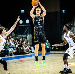 El Lenovo Tenerife impone su ley en Israel (57-95)
