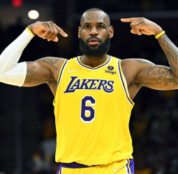 La encrucijada de LeBron James