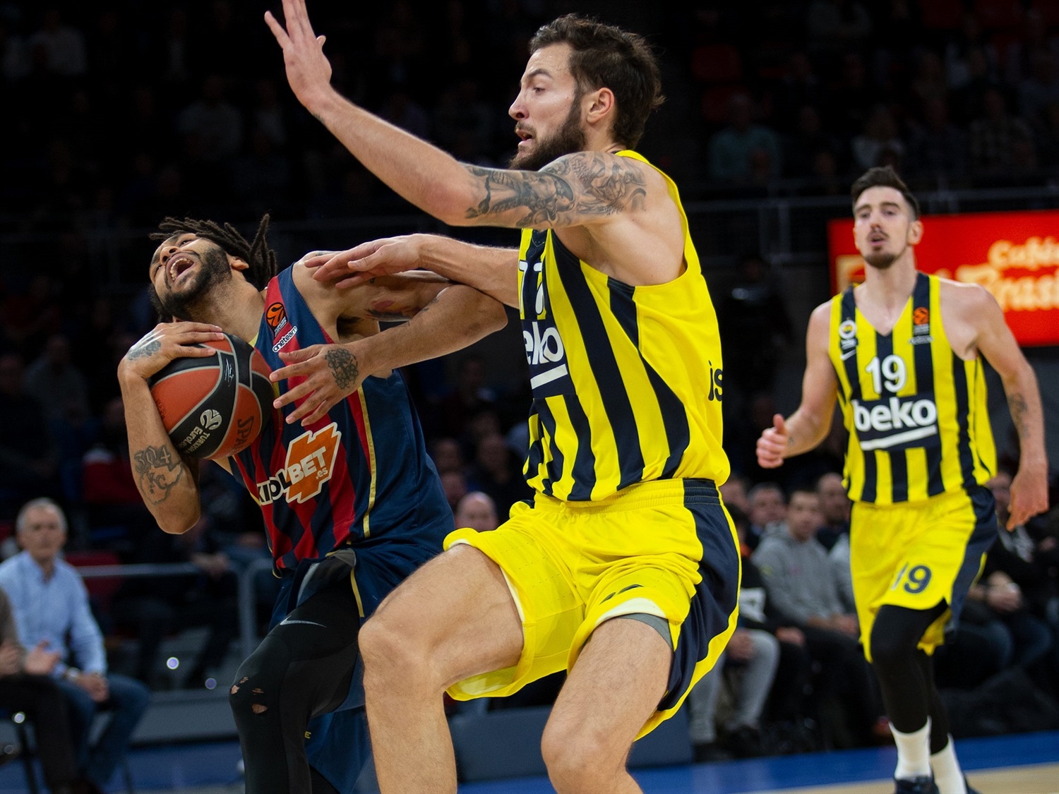 KIROLBET Baskonia cede ante Fenerbahce (65-79)