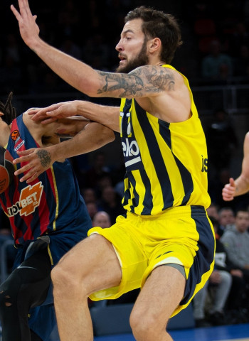 KIROLBET Baskonia cede ante Fenerbahce (65-79)