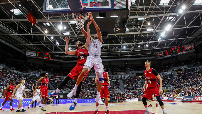 Walter Tavares y Mike Tobey, Jugadores de la Jornada 32