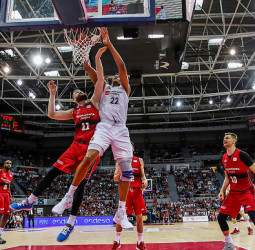 Walter Tavares y Mike Tobey, Jugadores de la Jornada 32