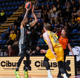 Control absoluto de Maccabi frente a la Virtus Bolonia, 77-67