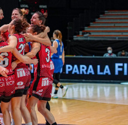 Spar Girona destrona al campeón para luchar por el título (78-91)