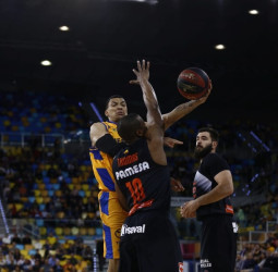 El acierto del Herbalife Gran Canaria no da opción a Valencia Basket (111-92)