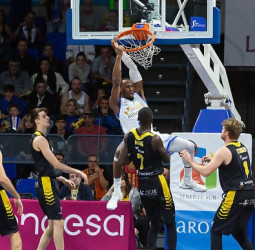 Sutton y López asaltan La Hamburguesa (83-88)