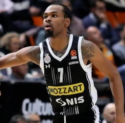 Partizan se escapa de Valencia para lograr su quinta victoria consecutiva, 67-72