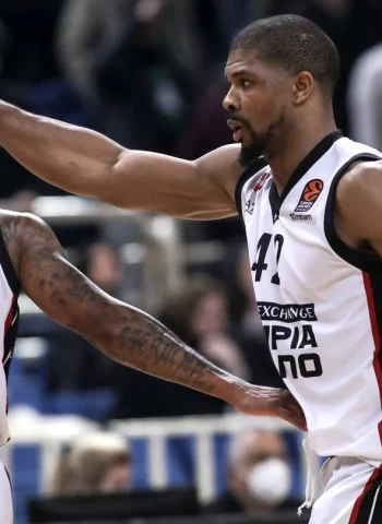El Milán supera al Panathinaikos (75-76)